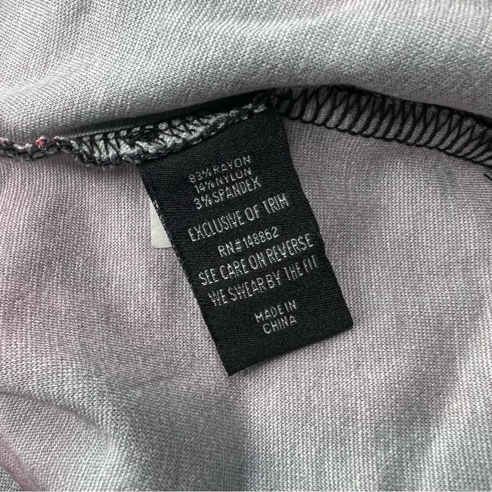 Torrid Mini Studio Luxe Ponte Lace-Up Plaid Pencil Skirt Size NWOT 2X Red Black - Picture 10 of 10